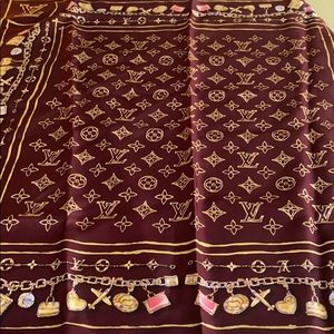 Louis Vuitton scarf